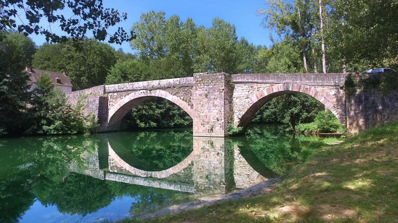 Vvf Aveyron Najac Otel Dış mekan fotoğraf